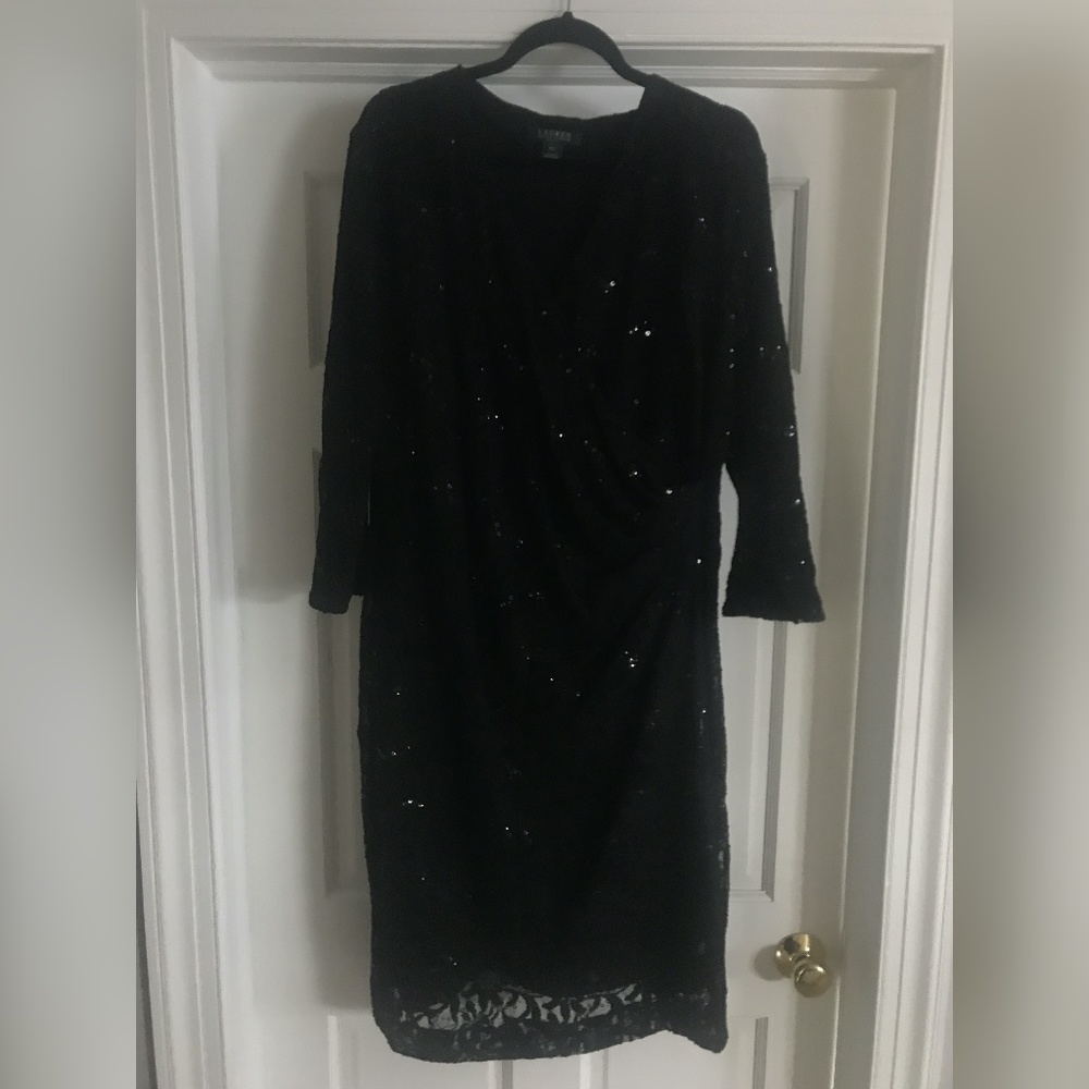 Black plus-size lace cocktail dress